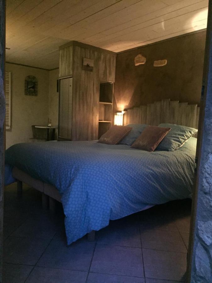 Chambre D'Hotes Des Oliviers Ла-Рок-сюр-Сез Экстерьер фото